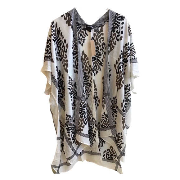 Steve Madden Black/White Damask Topper (NWT) (Size: OSFM) - Picture 3 of 12